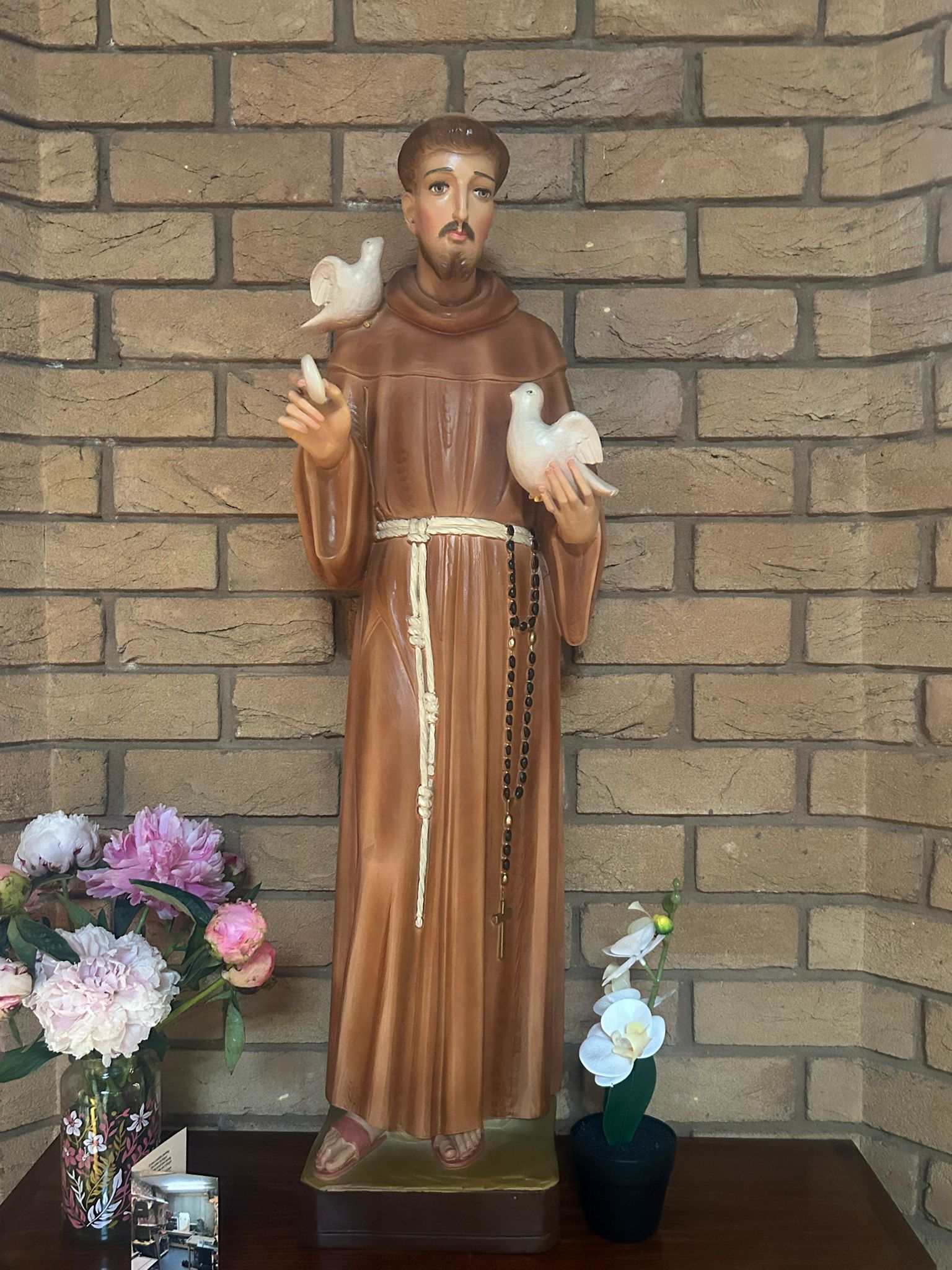 Statue of St Francis of Assisi at the church entrance